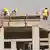Saudi Arabien Ausländische Arbeite auf einer Baustelle in Riad