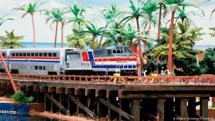 Amtrak train in miniature Key West (Miniatur Wunderland Hamburg)