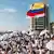 Колумбійці під час підписання історичної угоди з FARC