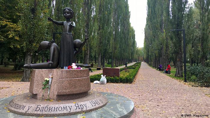 Ukraine Babi Yar Memorial near Kiev (DW / A. Magazowa)