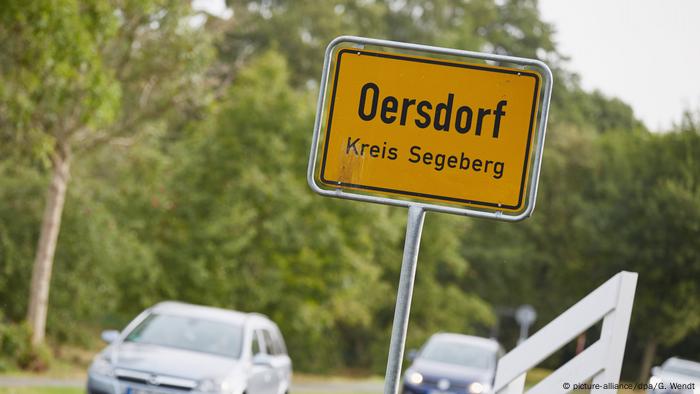 Deutschland Oersdorf Ortsschild (picture-alliance/dpa/G. Wendt)