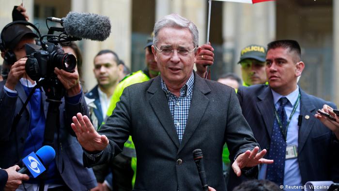 Kolumbien Referendum Gegener des Friedensbakommens scheinen vorne zu liegen Alvaro Uribe (Reuters/J. Vizcaino )
