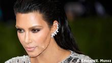 Kim Kardashian arrives at the Metropolitan Museum of Art Costume Institute Gala (Met Gala) to celebrate the opening of Manus x Machina: Fashion in an Age of Technology in the Manhattan borough of New York, May 2, 2016. +++ Reuters/E. Munoz