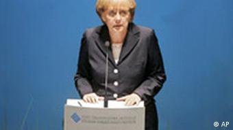Merkel in Estland Merkel kritisiert Entscheidung Medwedews