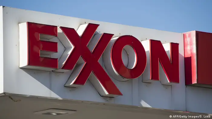 Exxon Mobile sign