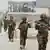 Afghanische Soldaten patrouillieren durch Kandahar, dem Tatort des jüngsten Anschlags (Archivfoto AP)