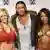 Tim Wiese posiert mit den Wrestlerinnen Summer Rae und Alica Fox