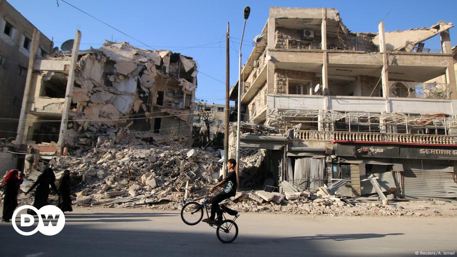 Russia relaunches 'heavy' strikes on Aleppo – DW – 10/12/2016