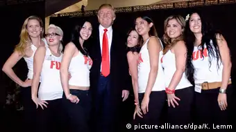 USA 2007 Donald Trump & Fun Girls