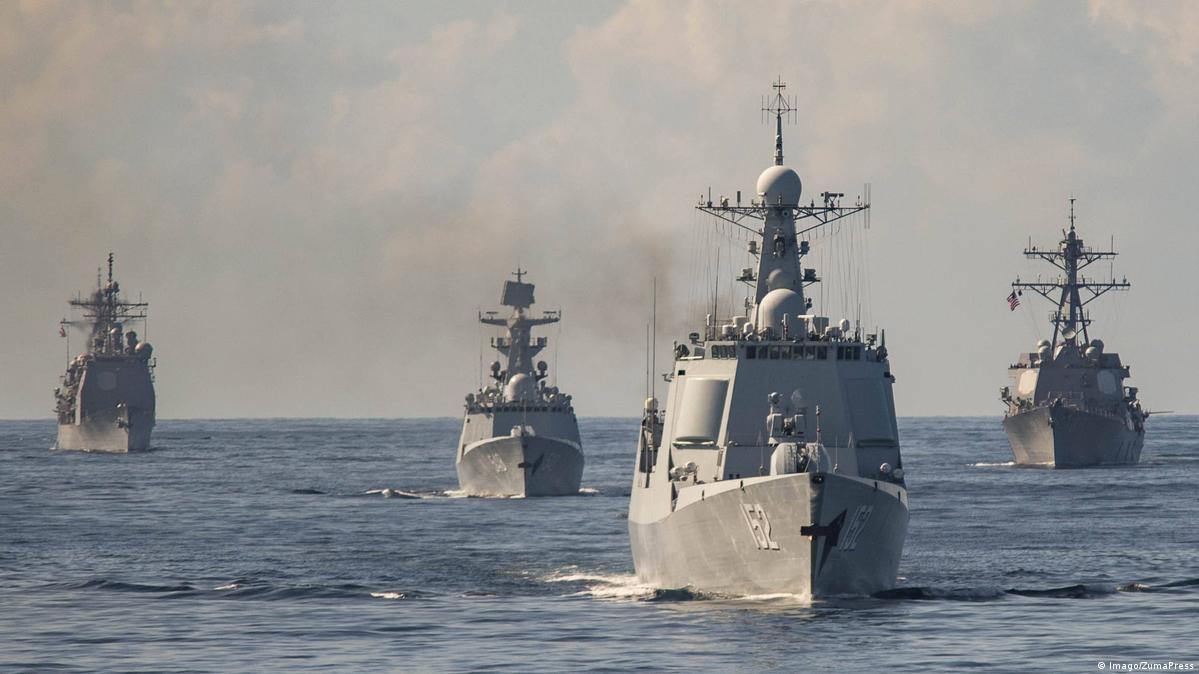 Missiles from Yemen hit near US destroyer