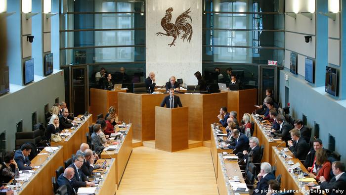 Belgien Tagung des Parlaments zu Freihandelsabkommen CETA Proteste