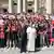 Vatikanstadt - Papst Franziskus trift auf chinesische Gruppe