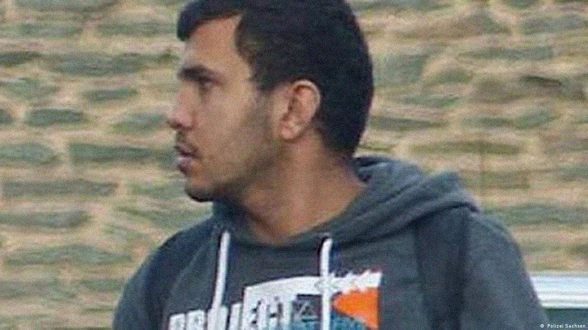 Berliner Imam soll alBakr radikalisiert haben DW 15.10.2016