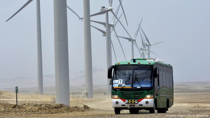 Peru Lima - erneuerbare Energiequellen (Getty Images/AFP/C. Bouroncle)