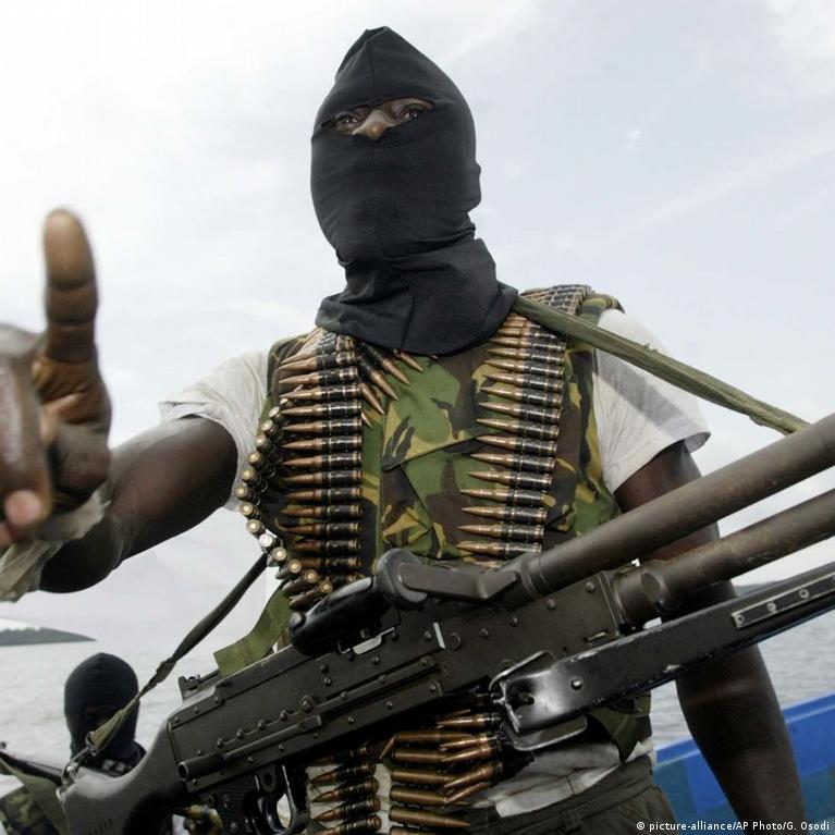 Yetuk nemis porno Volgograddagi shaxsiy jinsiy aloqa fotosuratlari