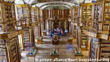 في صور... أشهر وأعرق المكتبات في العالم!