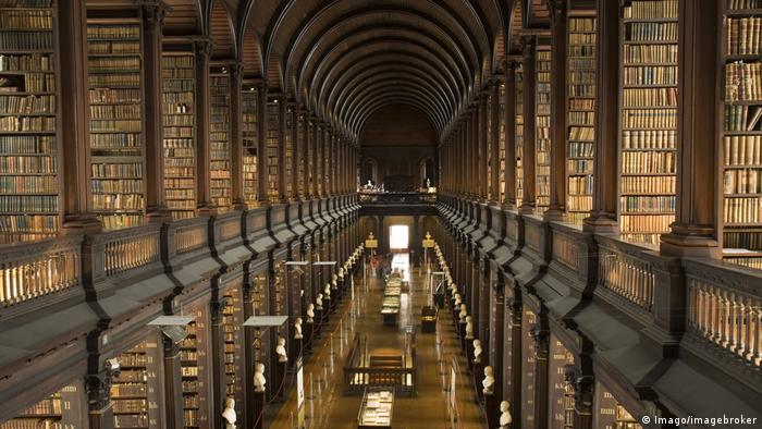 Irland Long Room, Trinity College, Dublin - Bibliothek