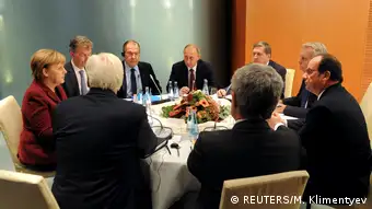 Deutschland | Vladimir Putin, Sergei Lavrov, Yuri Ushakov, Angela Merkel, Frank-Walter Steinmeier,Francois Hollande und Jean-Marc Ayrault beraten über die Lage in Syrien
