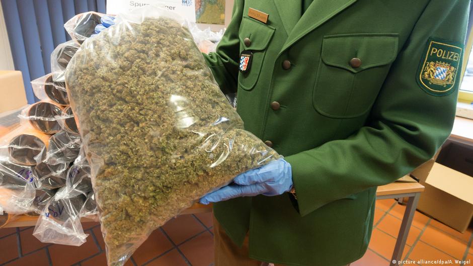 German police find 230 kilos of cannabis in truck DW 10/20/2016
