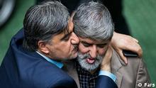 Liebevolle Augenblicke im iranischen Parlament: Ali Motahari