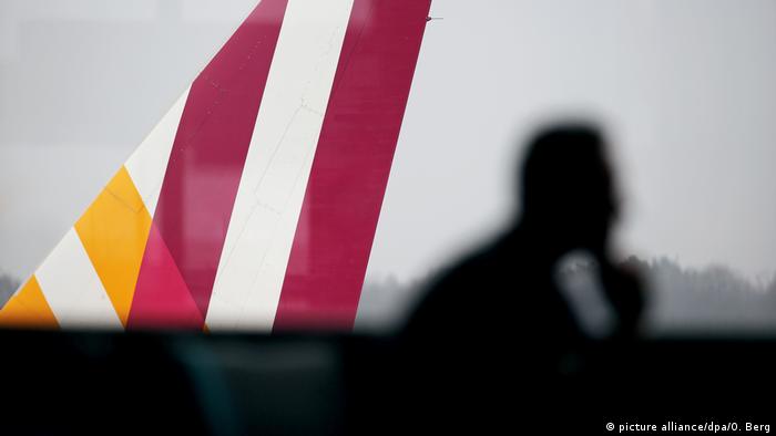 Deutschland Treffen von Eurowings und Flugbegleitern bringt keine Annäherung (picture alliance/dpa/O. Berg)