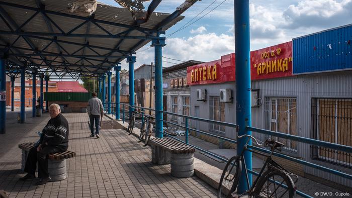 Donetsk, bombardeos entre frentes.
