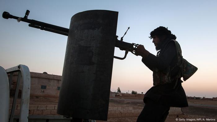 Syrien Kämpfer des Islamischen Kurdischen Fronts in Rakka