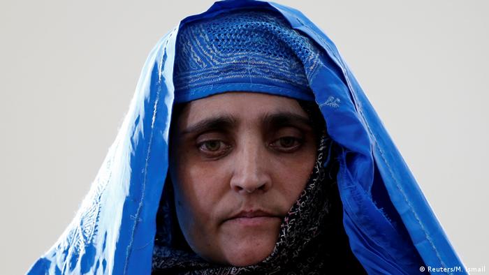 Afghanistan Kabul Ghani empfäbgt Sharbat Gula Afghanistan Kabul Ghani empfäbgt Sharbat Gula