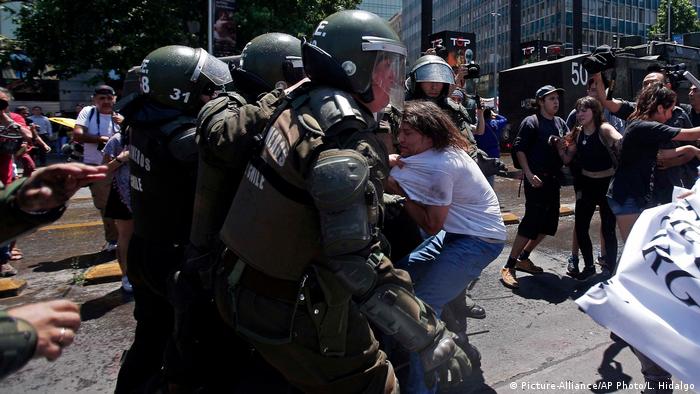 Chile Protest (Picture-Alliance/AP Photo/L. Hidalgo)