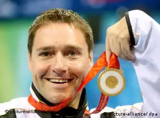 德国乒乓球选手Jochen Wollmert在北京残奥会上获得金牌