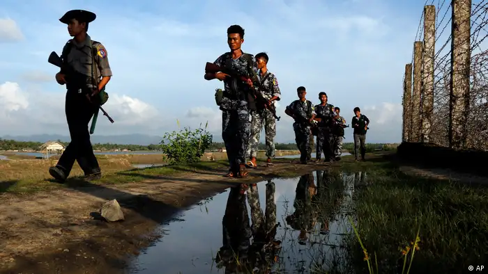 Myanmar Armee an der Grenze zu Bangladesch
