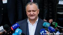 13.11.2016 +++
Moldova's Socialist Party presidential candidate Igor Dodon speaks to the media after voting in a presidential election in Chisinau, Moldova, November 13, 2016. REUTERS/Gleb Garanich