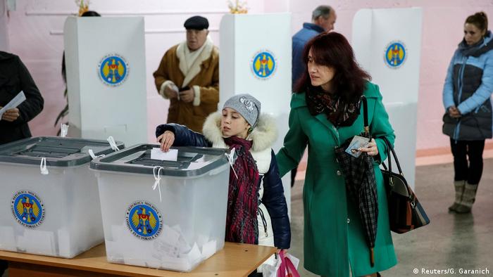 На избирательном участке в Кишиневе 13 ноября