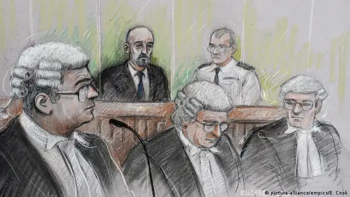 En Grande-Bretagne, les avocats portent encore robe et perruque quand ils sont au tribunal