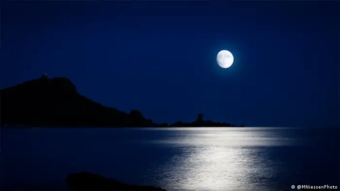 Súper Luna tomada por Michael Niessen, Francia (@MNiessenPhoto)
