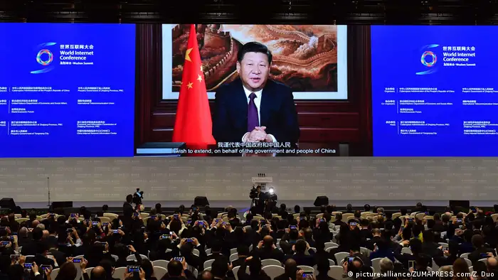 China Wuzhen Chinesischer Präsident Rede bei der 3. World Internet Conference
