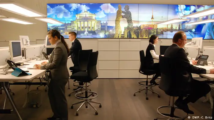 En esta “filial del futuro” se refleja el estilo local de la capital alemana. Para los recién llegados hay talleres ayudarán a entender mejor a Berlín.
