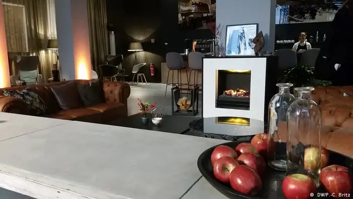 Si el cliente no tiene una oficina propia en Berlín, puede usar las instalaciones del Deutsche Bank para sus reuniones de negocios, relajarse o tomar una copa. 