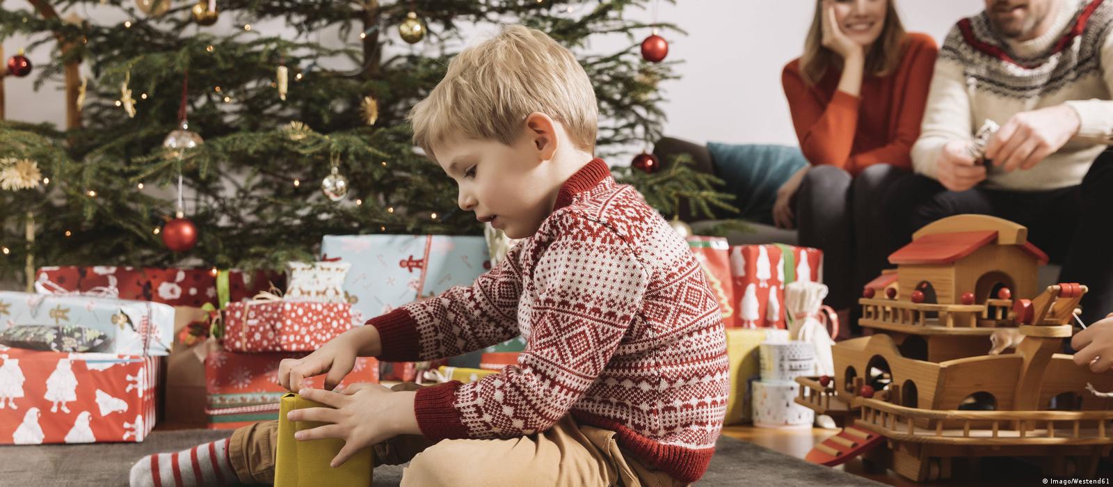 Дарить ли подарок к Рождеству, если ребенок «не заслужил»? - gkhyarovoe.ru