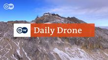 Titel: Daily Drone Schlagworte: #DailyDrone
Wer hat das Bild gemacht?:André Götzmann
Wann wurde das Bild gemacht?:Juli 2016
Wo wurde das Bild aufgenommen?: (siehe jeweiligen Titel)
Bildbeschreibung: Als Luftaufnahme des Ortes mit DailyDrone - Logo