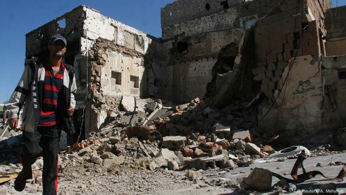 Jemen Ruinen in Taiz (Reuters/A. Mahyoub)