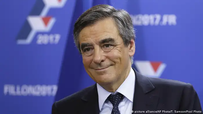 El exprimer ministro François Fillon se impuso por gran margen en primera vuelta de primarias y es ahora el favorito para ser el candidato conservador a las presidenciales de 2017. 21.11.2016