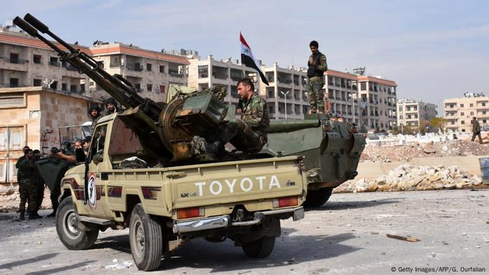Syrien Angriffe auf Alleppo (Getty Images/AFP/G. Ourfalian)