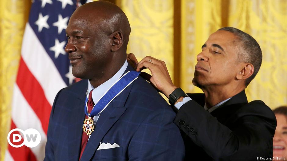Gates, Hanks, Michael Jordan Obama′s final Medal of Freedom recipients News | DW |