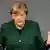 Deutschland Generaldebatte im Bundestag zum Haushalts-Etat 2017 Merkel