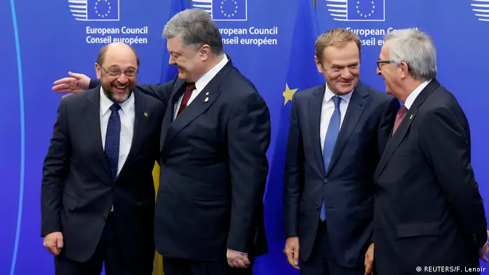 Belgien Ukraine Gipfel in Brüssel Schultz, Poroschenko, Tusk und Juncker (REUTERS/F. Lenoir)