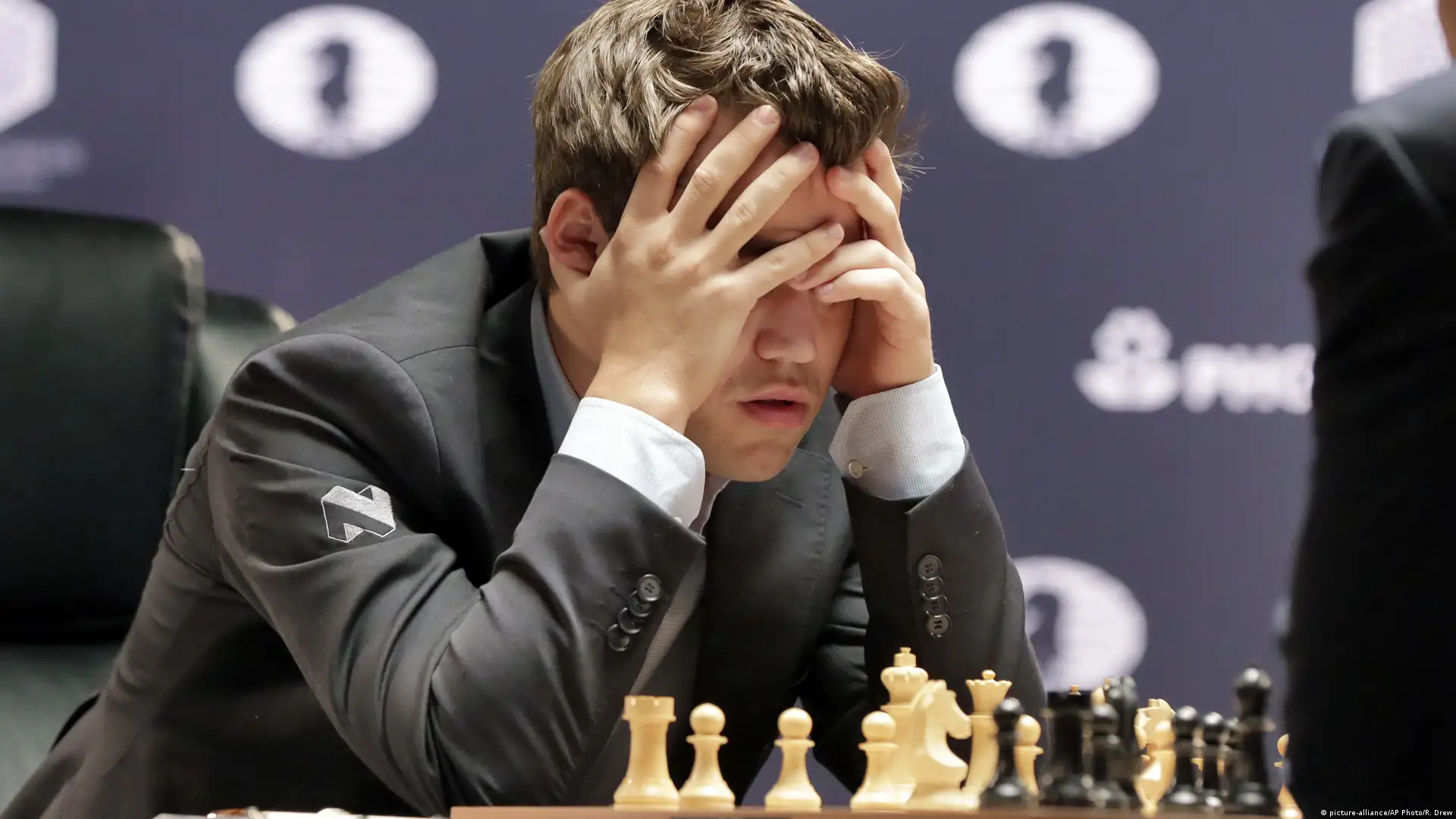 Kasparov's reaction to playing 13yr old Magnus Carlsen : r