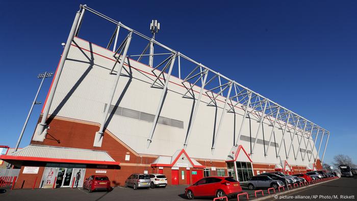 England Crewe Alexandra Stadion (picture-alliance/AP Photo/M. Rickett)