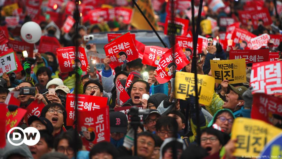 Quinta Protesta Masiva Contra La Presidenta En Corea Del Sur – DW – 26 ...