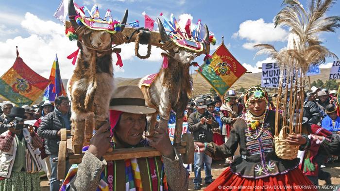 Bolivien Präsident Morales Zeremonie für Regen (picture-alliance/dpa/EPA/BOLIVIAN INFORMATION AGENCY)